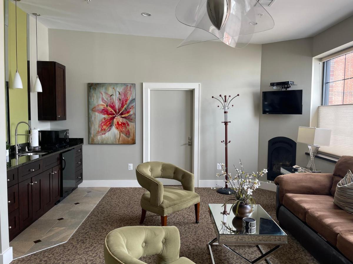 Luxury Suite with Kitchenette
